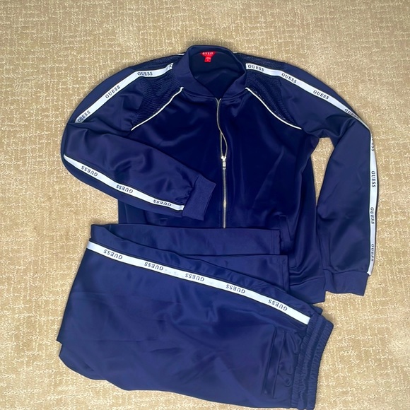 Guess navy jogger set with mesh shoulders and zipper. - Picture 1 of 2